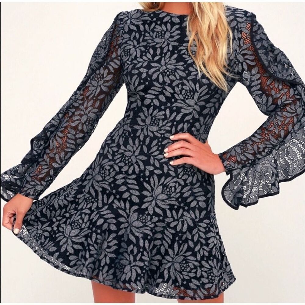 Keepsake The Label Dresses Engage Navy Blue Lace Long Sleeve Dress Large - Picture 9 of 10